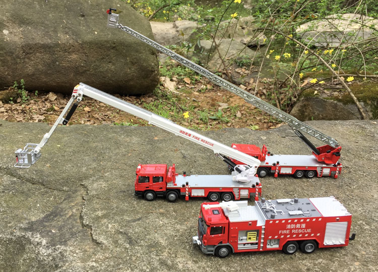 1:50 alloy kỹ thuật phương tiệ - đánh giá và giá Fire Escape Ladder