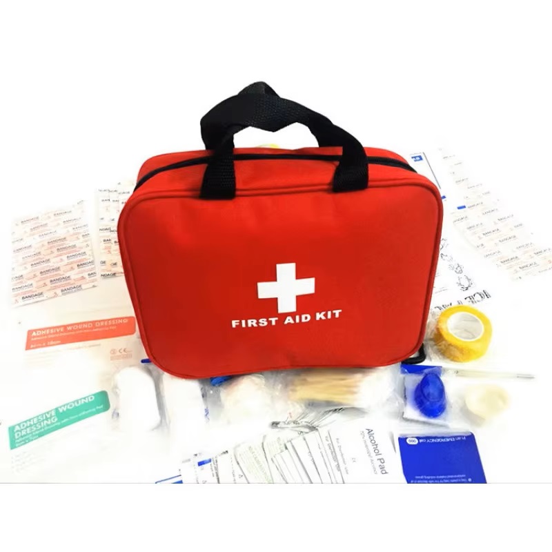 First Aid Kit with Compact and - đánh giá và giá First Aid Bag Kit